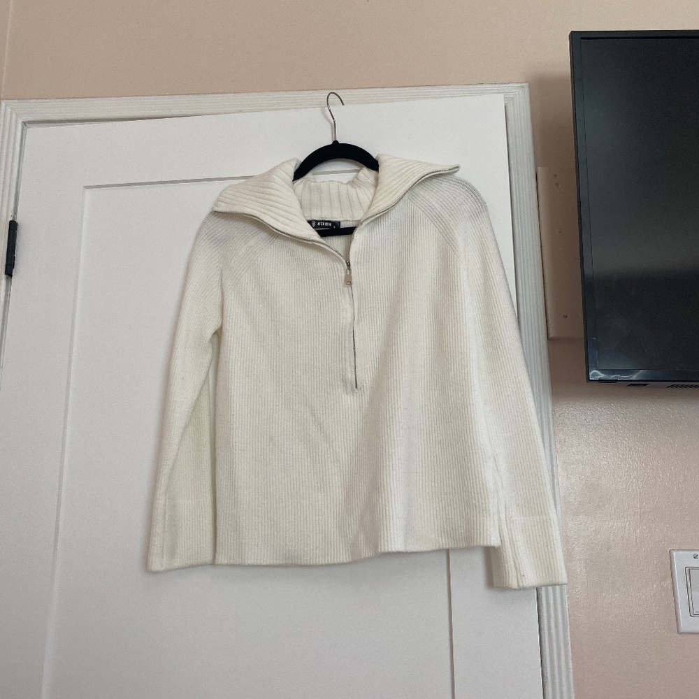White Collared Sweater. - image 1